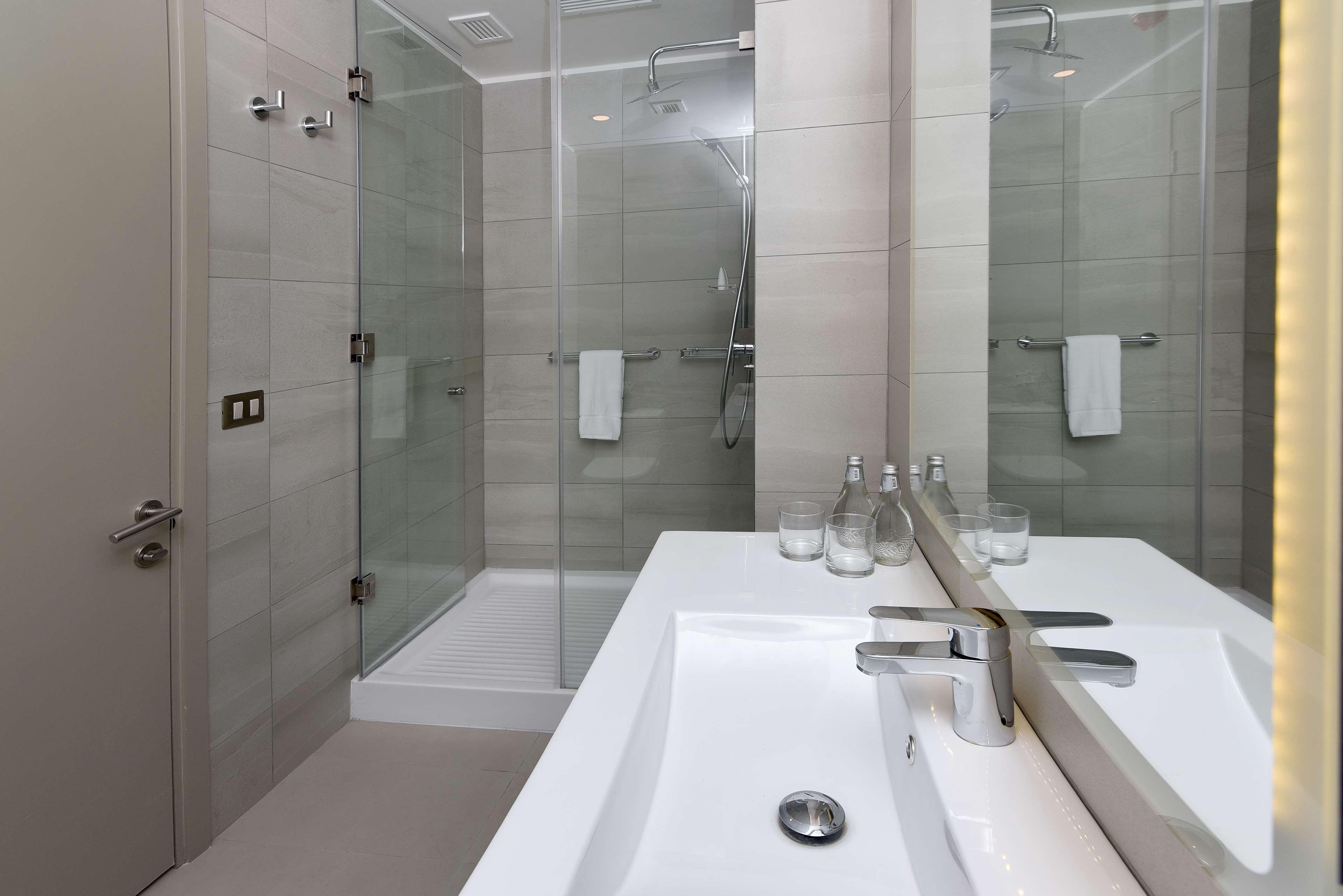 Best Western Ferrat تيموكو المظهر الخارجي الصورة