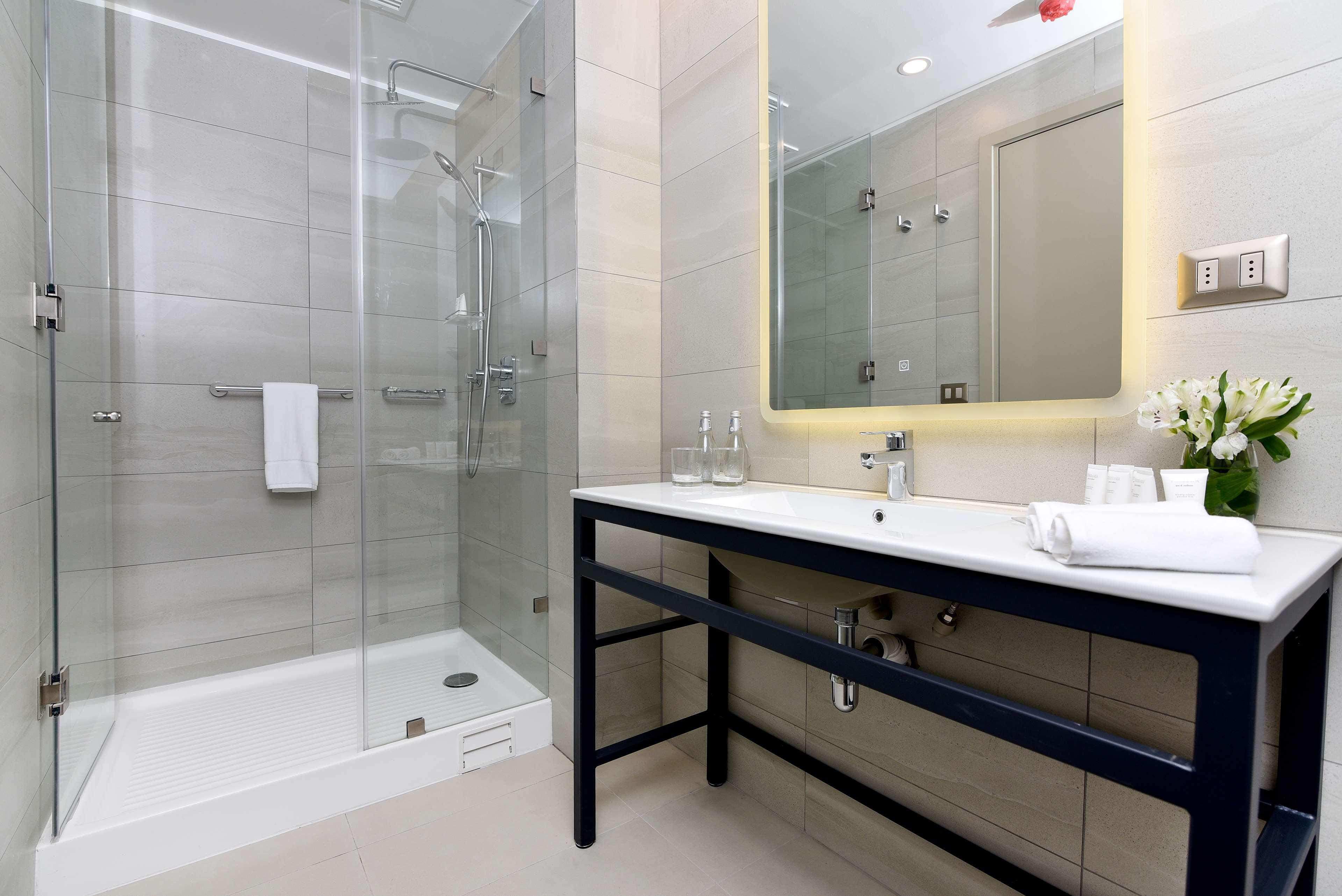 Best Western Ferrat تيموكو المظهر الخارجي الصورة