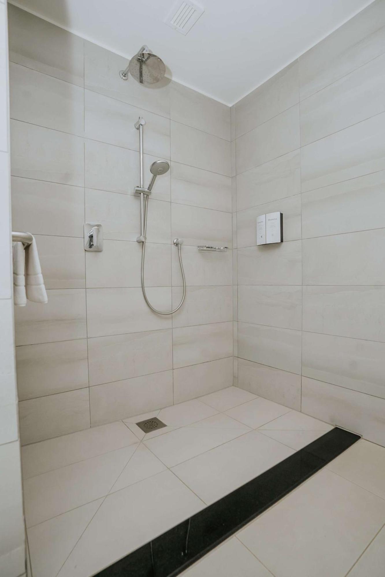 Best Western Ferrat تيموكو المظهر الخارجي الصورة