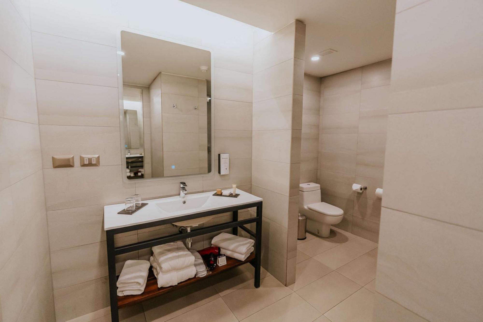 Best Western Ferrat تيموكو المظهر الخارجي الصورة